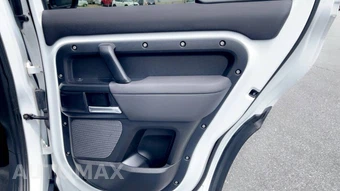 2021 Land Rover Defender 110 S - miniatura 35