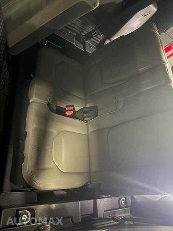 2021 Land Rover Defender 110 S - miniatura 18