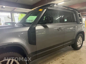 2021 Land Rover Defender 110 S - miniatura 2