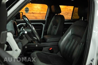 2021 Land Rover Defender 110 S - miniatura 9