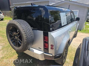 2021 Land Rover Defender 110 SE – miniatura 3