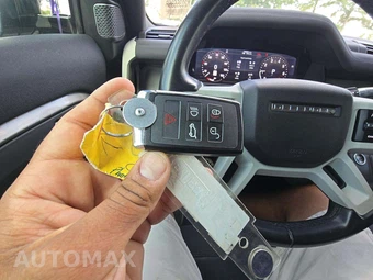 2021 Land Rover Defender 110 SE – miniatura 8