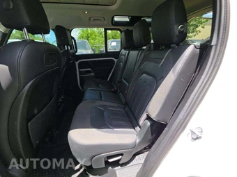 2021 Land Rover Defender 110 SE – miniatura 13