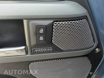 2021 Land Rover Defender 110 X-Dynamic HSE - miniatura 17