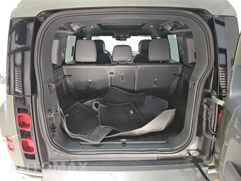 2021 Land Rover Defender 110 X-Dynamic HSE - miniatura 16