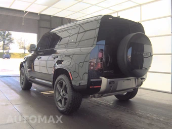 2021 Land Rover Defender 110 X-Dynamic SE – miniatura 6