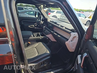 2021 Land Rover Defender 110 X-Dynamic SE – miniatura 8