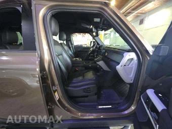 2021 Land Rover Defender 110 X-Dynamic SE - miniatura 18