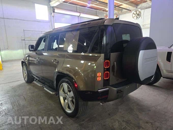 2021 Land Rover Defender 110 X-Dynamic SE - miniatura 2