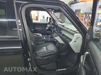 2021 Land Rover Defender 110 X-Dynamic SE – miniatura 18