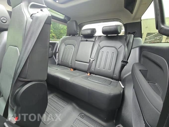 2021 Land Rover Defender 90 First Edition – miniatura 13