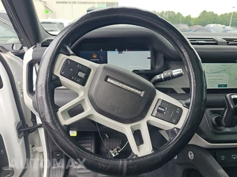 2021 Land Rover Defender 90 S – miniatura 10