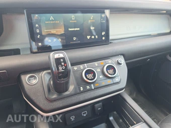 2021 Land Rover Defender 90 S - miniatura 11