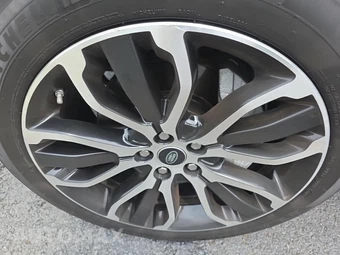 2021 Land Rover Range Rover Sport HSE Silver Edition - miniatura 23