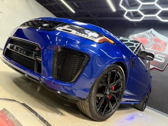 2021 Land Rover Range Rover Sport SVR - miniatura 3