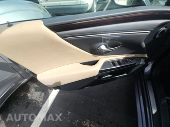 2021 Lexus ES 250 – miniatura 9