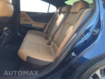 2021 Lexus ES 300h – miniatura 13