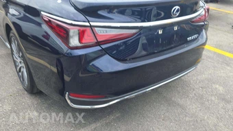 2021 Lexus ES 300h – miniatura 21
