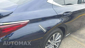 2021 Lexus ES 300h – miniatura 24