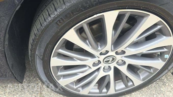 2021 Lexus ES 300h – miniatura 26