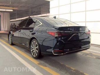 2021 Lexus ES 300h – miniatura 6