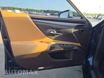 2021 Lexus ES 300h – miniatura 9