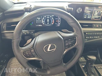 2021 Lexus ES 350 – miniatura 10