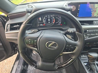 2021 Lexus ES 350 – miniatura 10