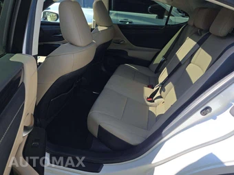 2021 Lexus ES 350 – miniatura 10