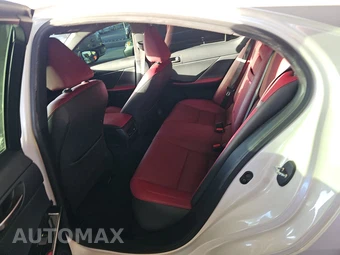 2021 Lexus IS 300 – miniatura 13