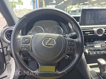 2021 Lexus IS 300 – miniatura 10