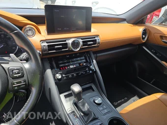 2021 Lexus IS 300 – miniatura 11