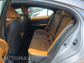 2021 Lexus IS 300 – miniatura 13