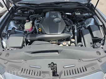 2021 Lexus IS 300 – miniatura 15
