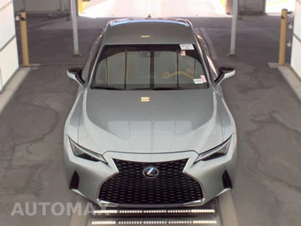 2021 Lexus IS 300 – miniatura 2