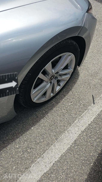 2021 Lexus IS 300 – miniatura 21