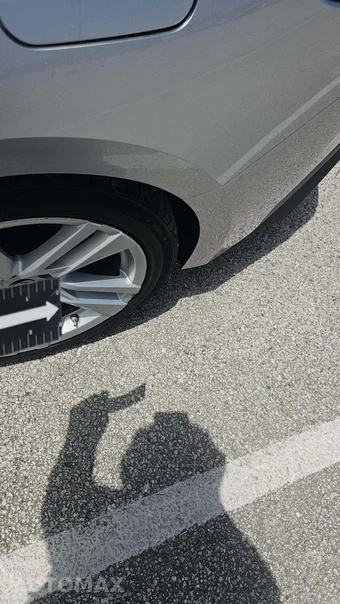 2021 Lexus IS 300 – miniatura 24