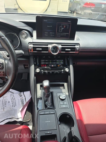 2021 Lexus IS 300 - miniatura 11