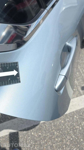 2021 Lexus IS 300 - miniatura 22