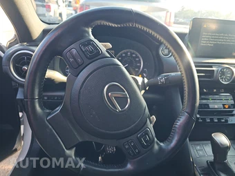 2021 Lexus IS 300 – miniatura 10