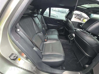 2021 Lexus LS 500 – miniatura 16