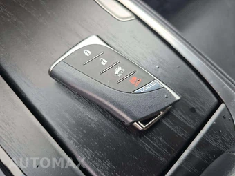 2021 Lexus LS 500 – miniatura 8