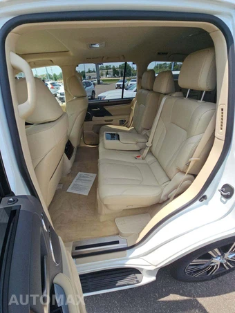 2021 Lexus LX 570 Three-Row - miniatura 10