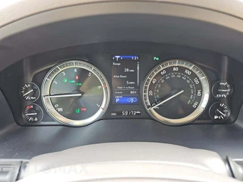 2021 Lexus LX 570 Three-Row - miniatura 6
