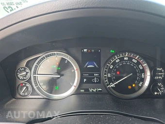 2021 Lexus LX 570 Three-Row - miniatura 12