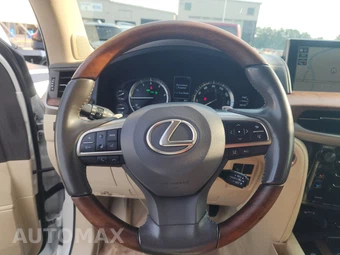 2021 Lexus LX 570 Three-Row – miniatura 10