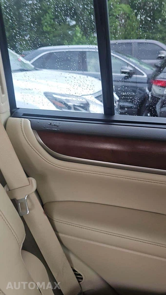 2021 Lexus LX 570 Three-Row – miniatura 19