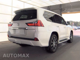 2021 Lexus LX 570 Three-Row – miniatura 4