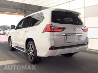 2021 Lexus LX 570 Three-Row – miniatura 6