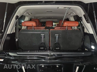 2021 Lexus LX 570 Three-Row - miniatura 17